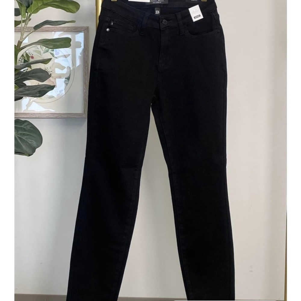 New without tags - Judy Blue slim fit black jeans